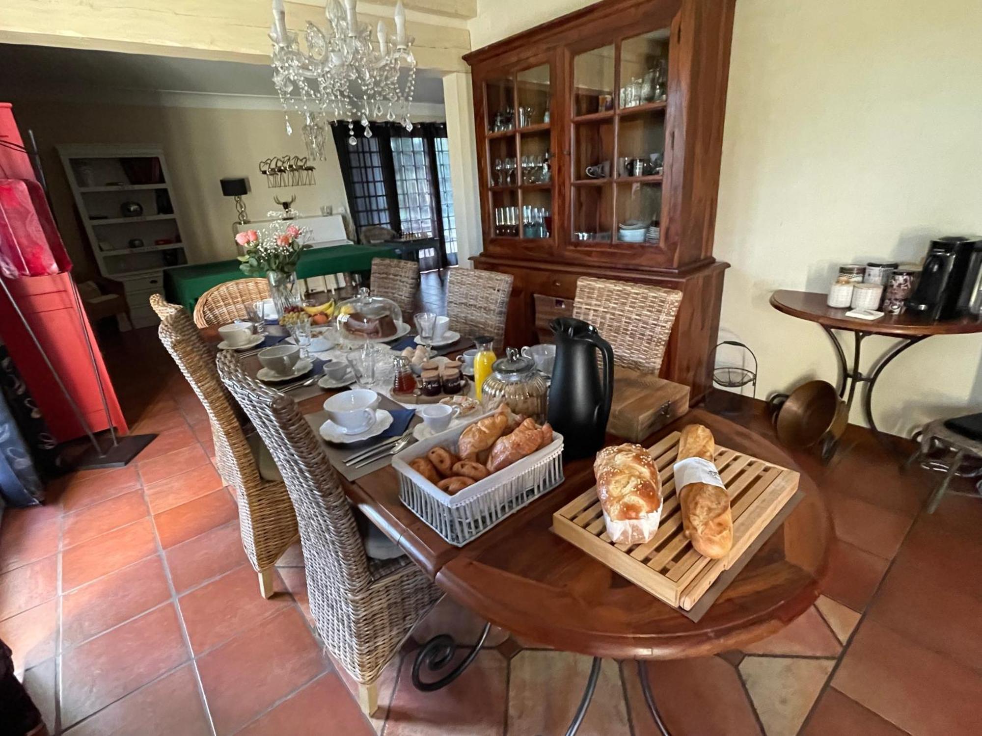 La Belle Chaumiere Bed & Breakfast Bretagne-de-Marsan Ngoại thất bức ảnh