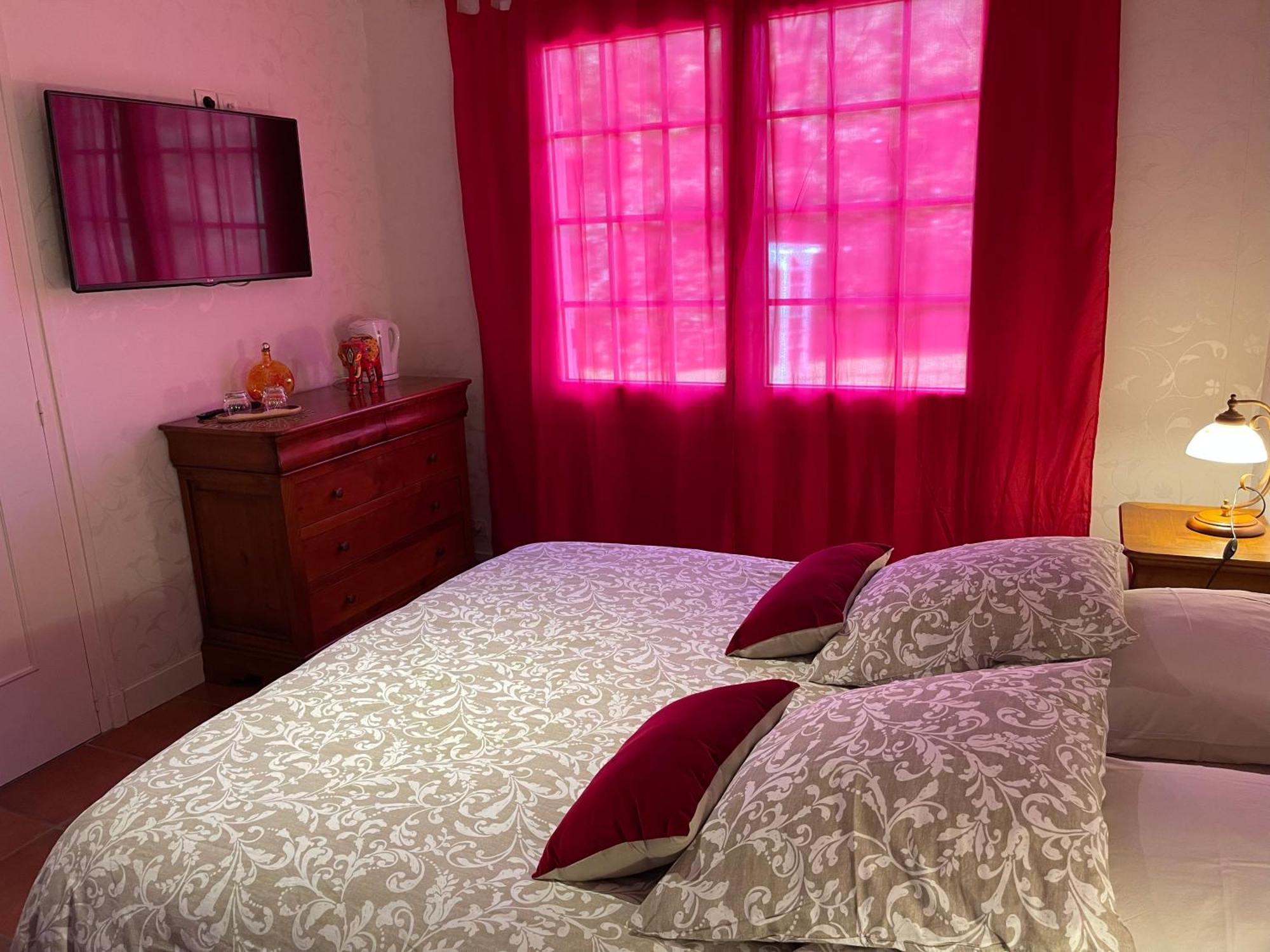 La Belle Chaumiere Bed & Breakfast Bretagne-de-Marsan Ngoại thất bức ảnh