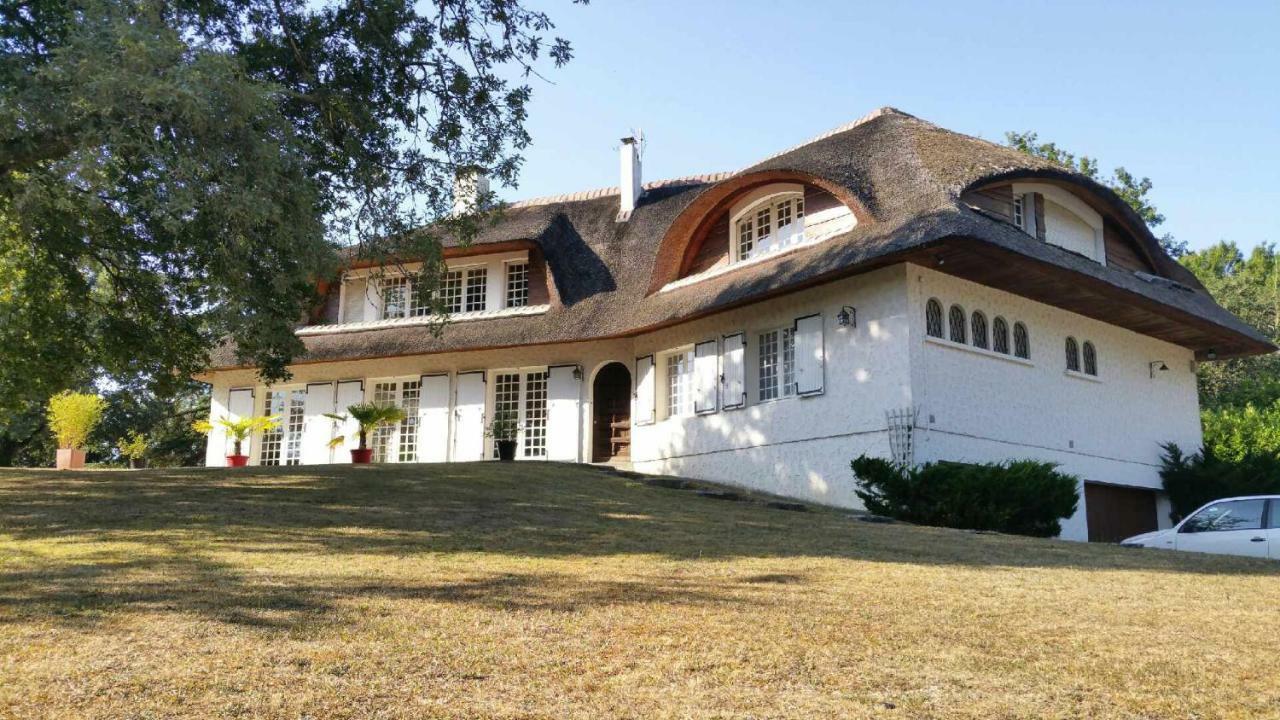La Belle Chaumiere Bed & Breakfast Bretagne-de-Marsan Ngoại thất bức ảnh