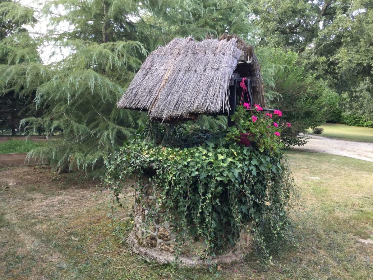 La Belle Chaumiere Bed & Breakfast Bretagne-de-Marsan Ngoại thất bức ảnh